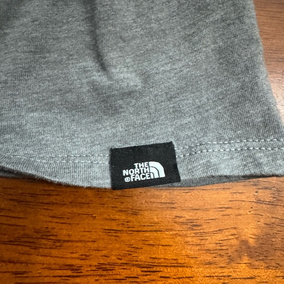 The North Face Heather Gray Women's T-Shirt - Picture 4 of 5